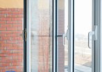Выполнено остекление балкона из алюминиевого профиля, немецкая фурнитура GU. mobile